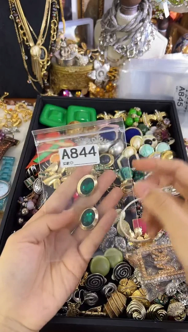 合金无铜合金844 中古首饰都有瑕疵 请确认好成色尺寸在拍！