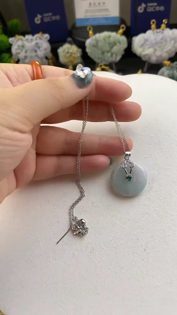 翡翠未镶嵌颈饰定制翡翠