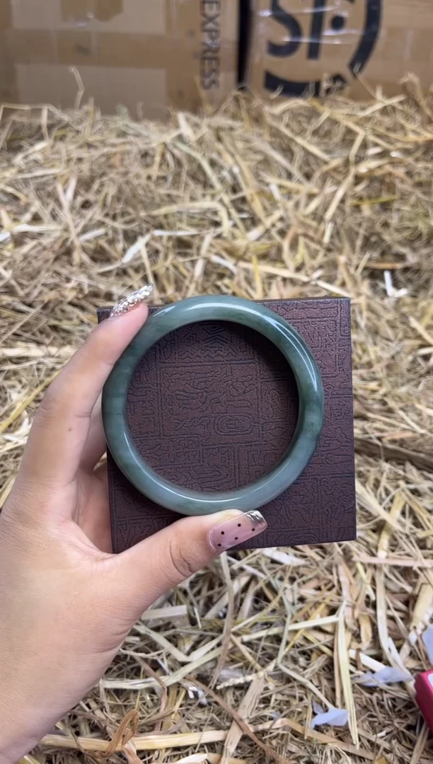 未镶嵌手镯石英质玉海-55