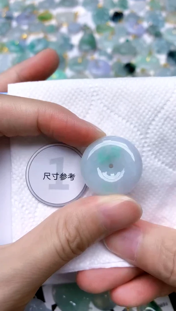 颈饰未镶嵌翡翠天然A货翡翠
