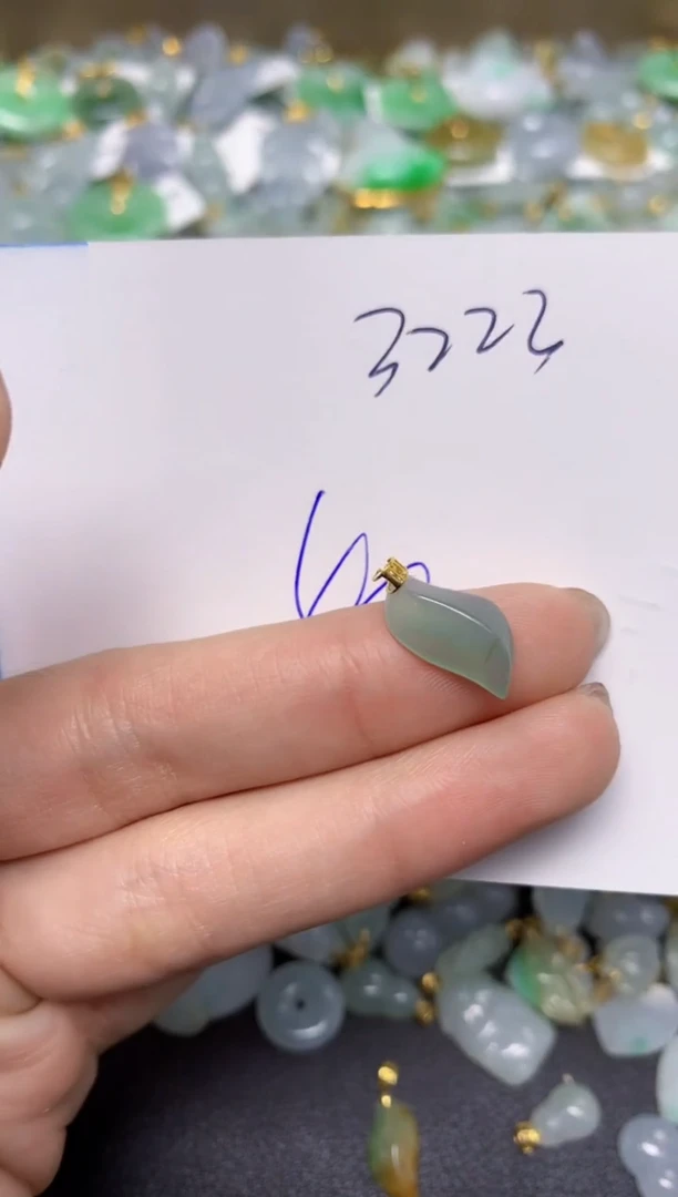 【闪购商品】翡翠颈饰18K金镶嵌 天然翡翠A货