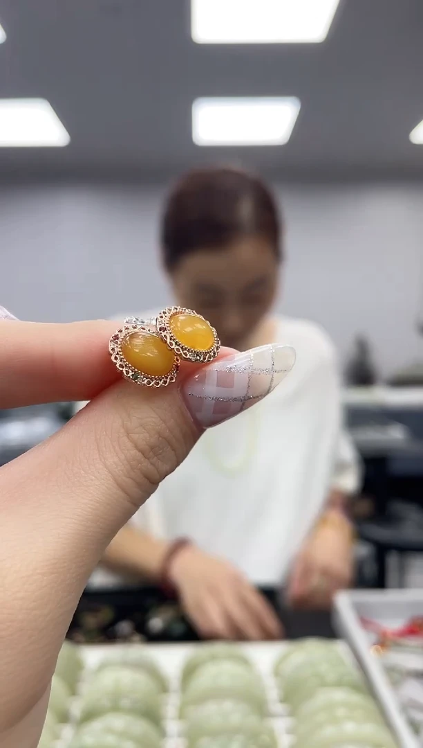 蜜蜡未镶嵌耳饰多样性发其一z