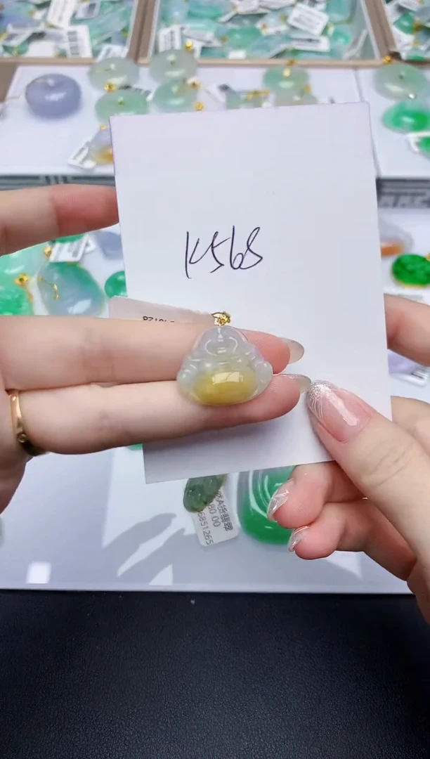 翡翠18K金镶嵌颈饰天然缅甸A货翡翠