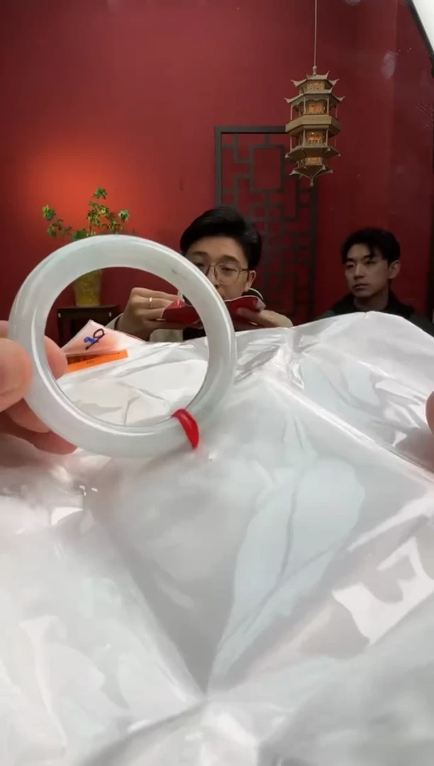 未镶嵌手镯（圆镯）翡翠翡翠手镯14