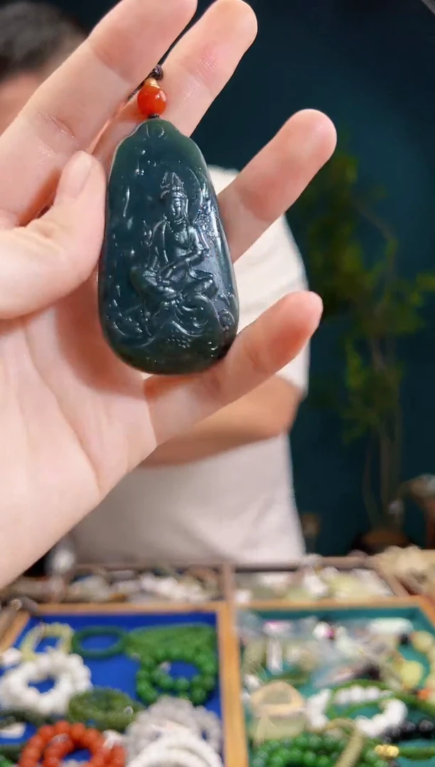 颈饰未镶嵌和田玉一物一证 拍一单发一个