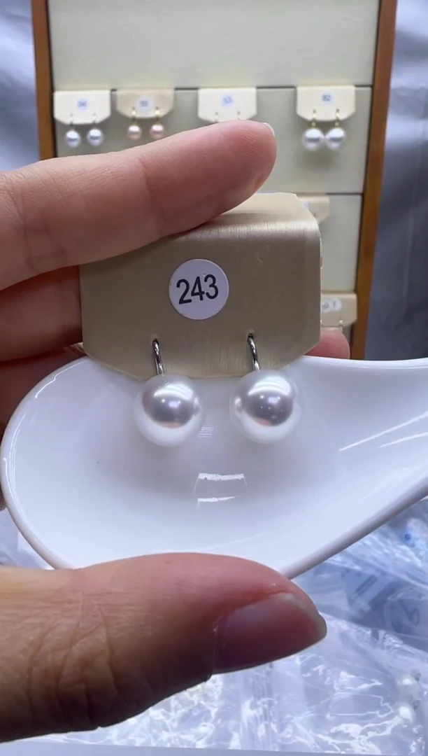 未镶嵌耳饰淡水珍珠243
