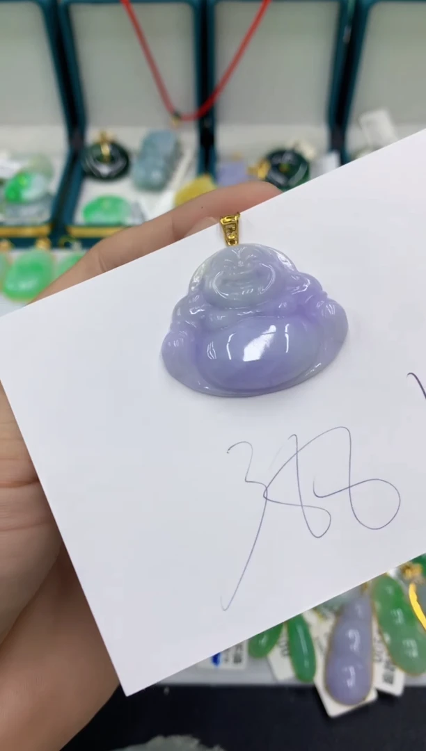 翡翠18K金镶嵌颈饰翡翠