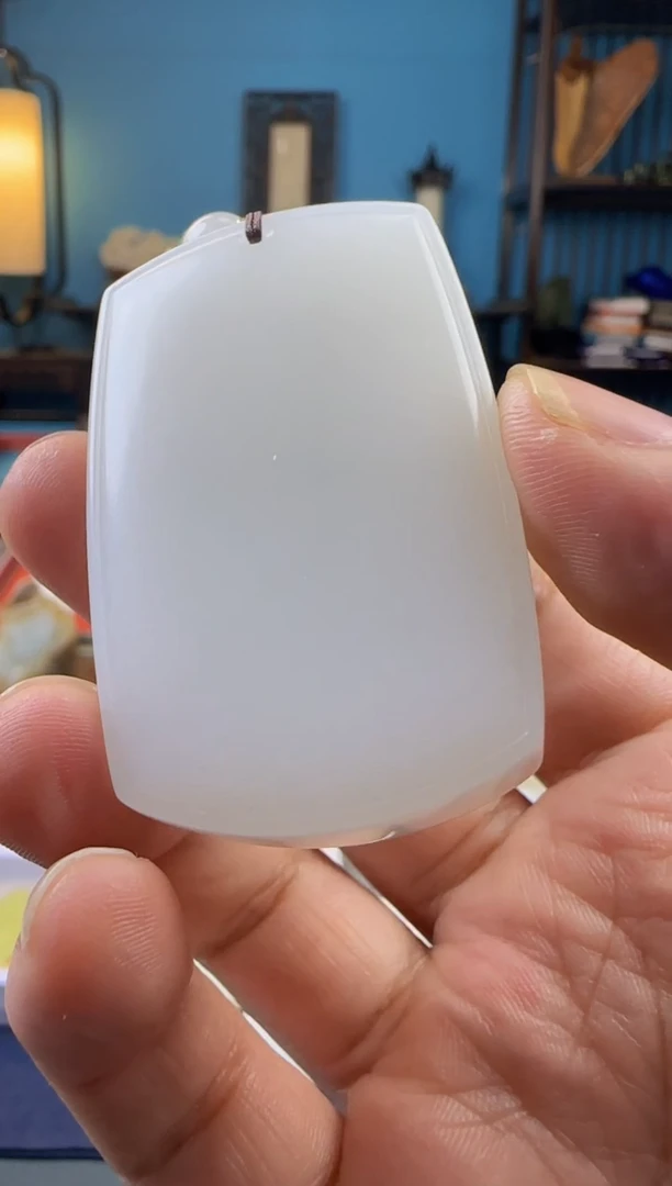 和田玉未镶嵌颈饰清***酒1111111111