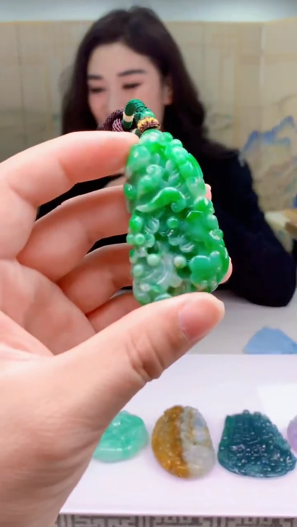 【闪购商品】定制翡翠未镶嵌4829ty-毛货挂件白菜65