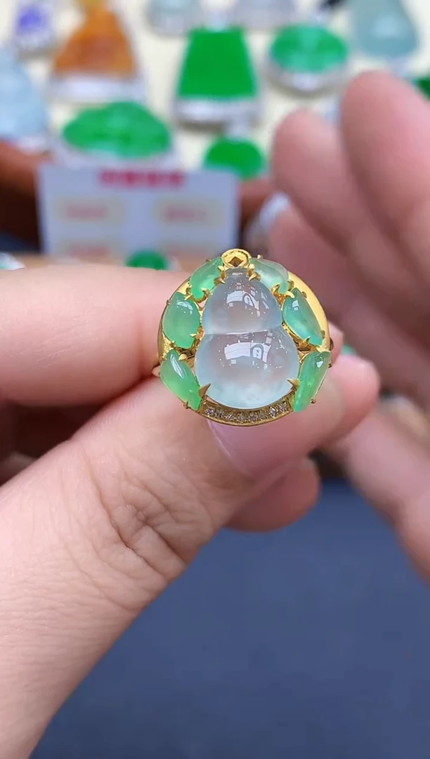 18K金镶嵌戒指翡翠327-中国好珍宝
