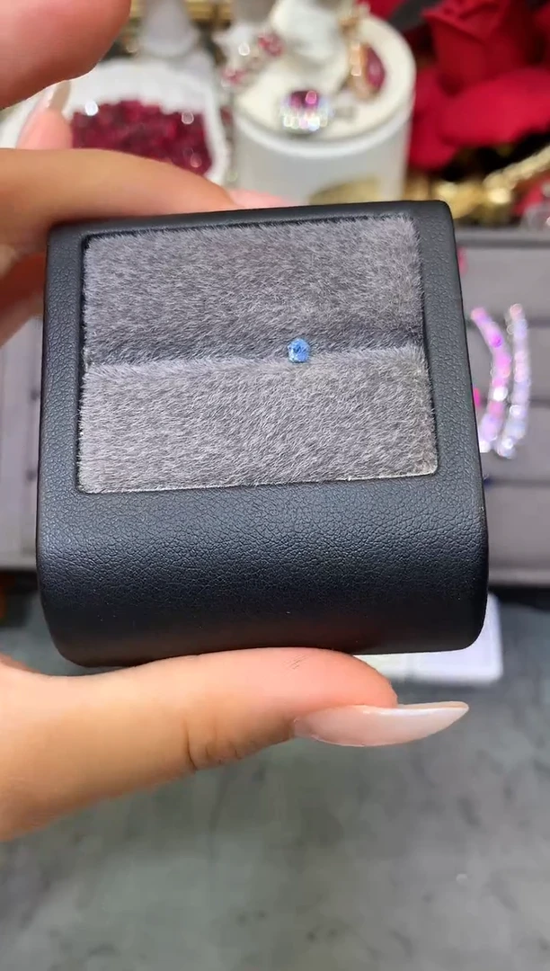 裸石蓝宝石啦****白五角切 蓝宝石 0.21ct