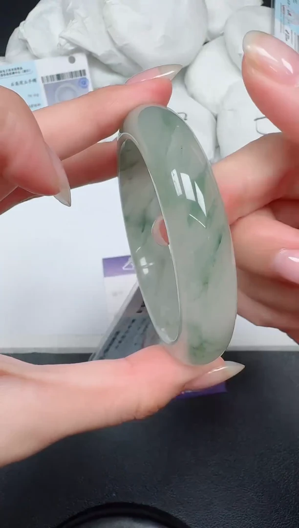 未镶嵌手镯石英质玉055-