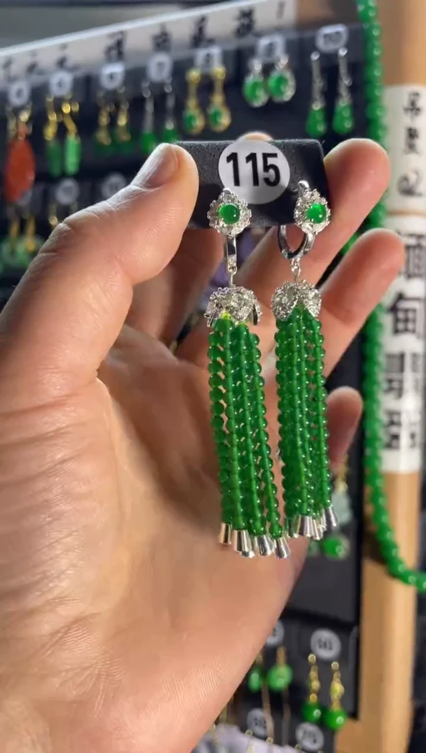 【闪购商品】翡翠颈饰银S925镶嵌115...