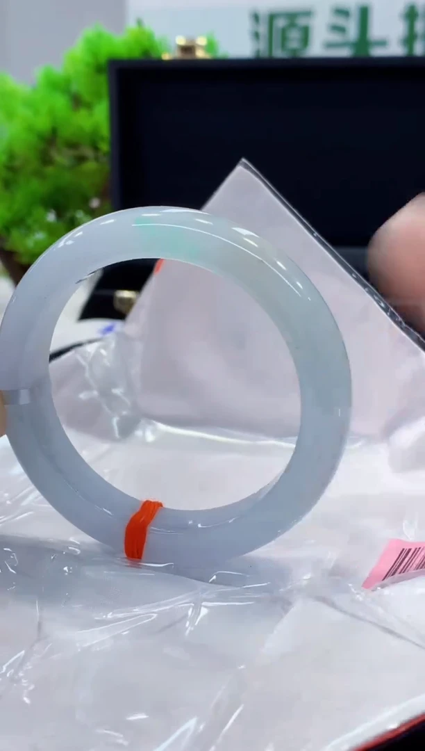 未镶嵌手镯翡翠翡翠手镯