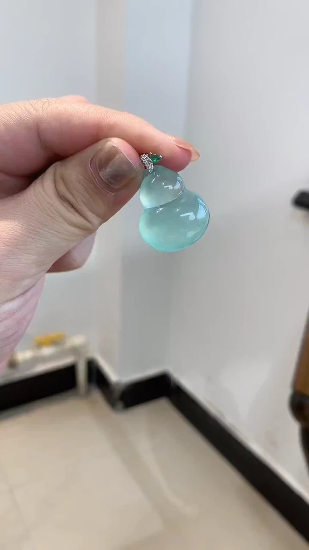 未镶嵌蛇纹石玉吊坠(不含链)葫芦