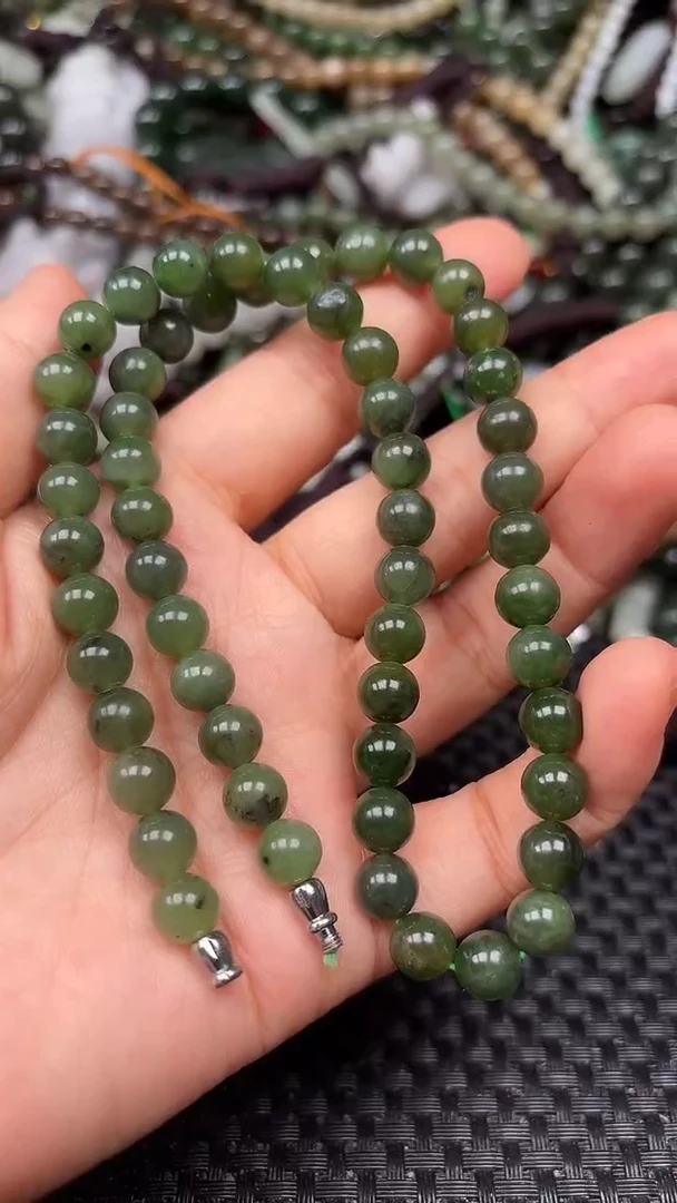 和田玉未镶嵌颈饰1