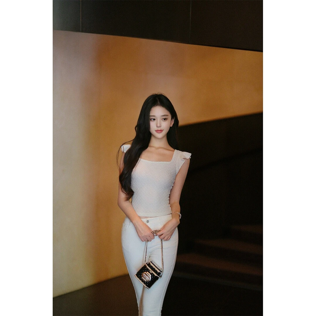 【Rose Owner 6.10新品】简约出行 大方领亮丝针织T恤上衣