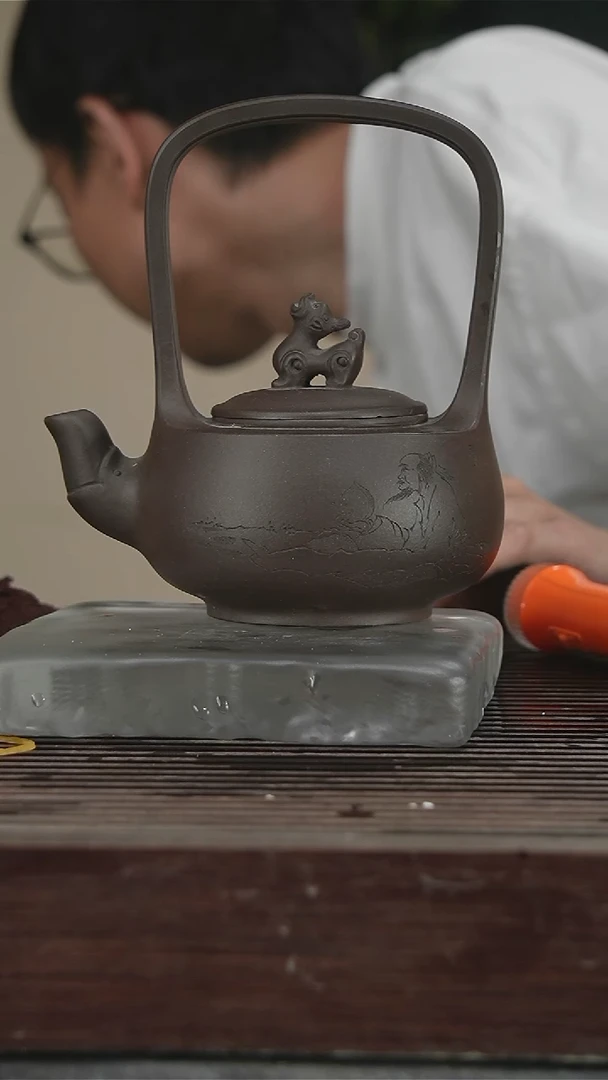 茶壶紫砂大师，带证500CC104号