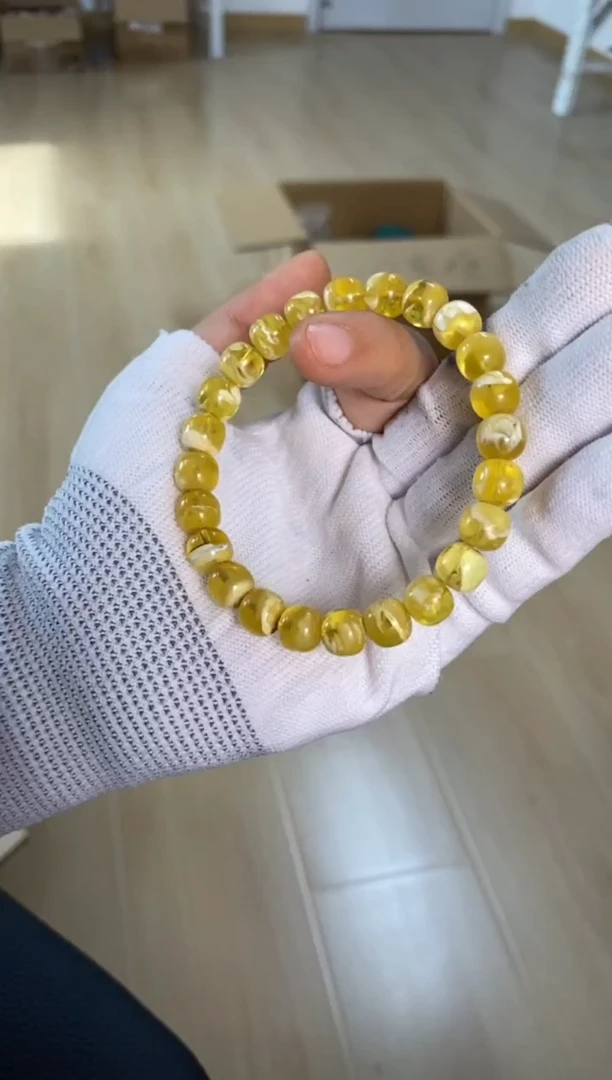 手串琥珀未镶嵌金瓷白手串