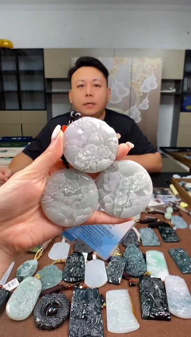 颈饰未镶嵌翡翠多样性发其一
