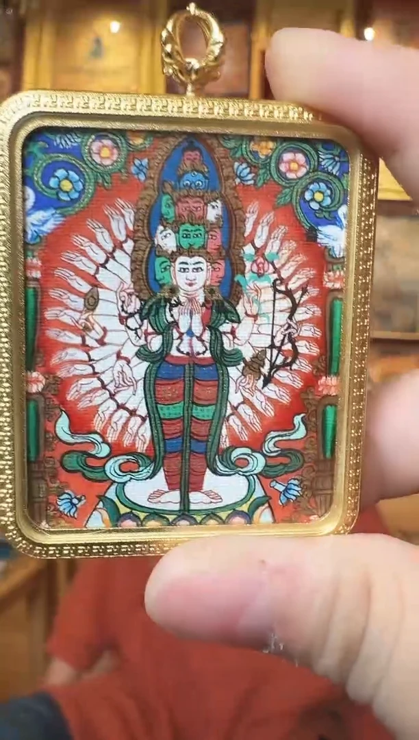 吊坠千手观音--热贡纯手绘