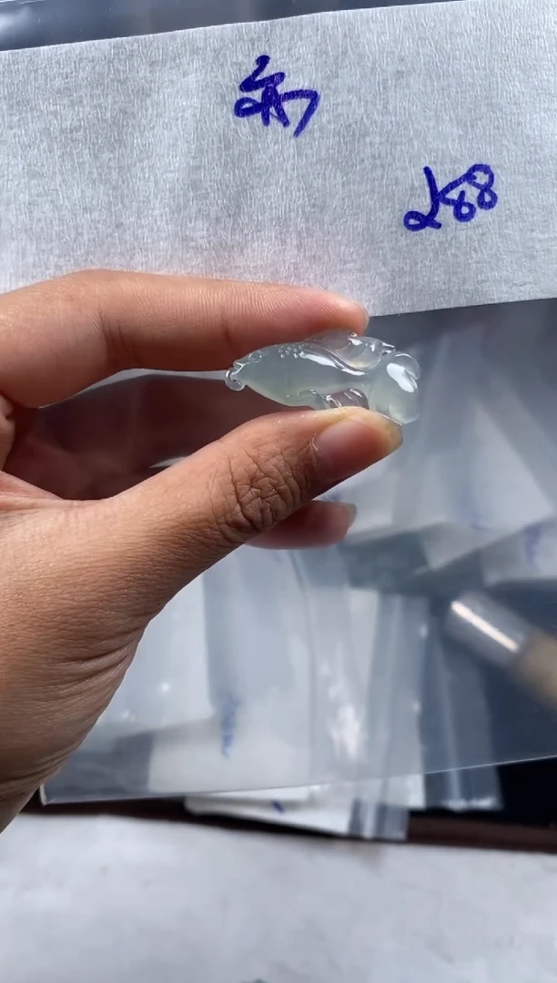 未镶嵌定制翡翠亦*裸石