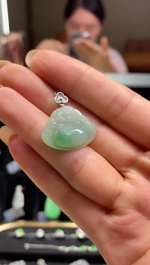 18K金镶嵌定制翡翠1佛公