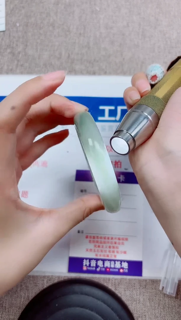 未镶嵌手镯石英质玉A153-57.58