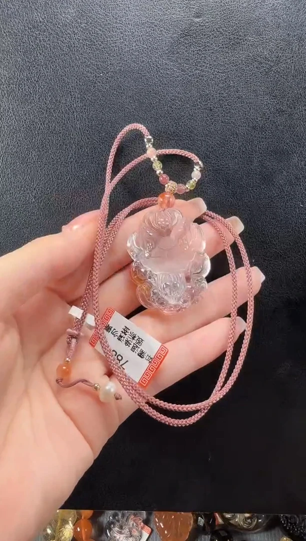 未镶嵌颈饰水晶红椒花