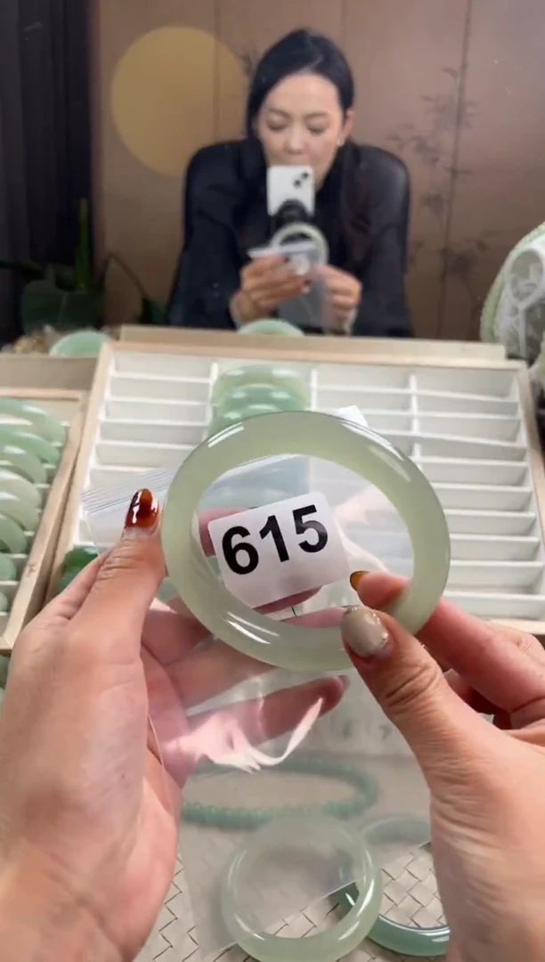 未镶嵌手镯石英质玉麦****?615