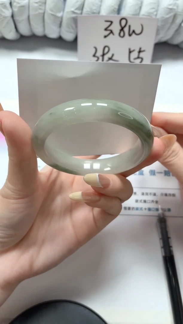 石英质玉手镯未镶嵌120-54.8天山翠