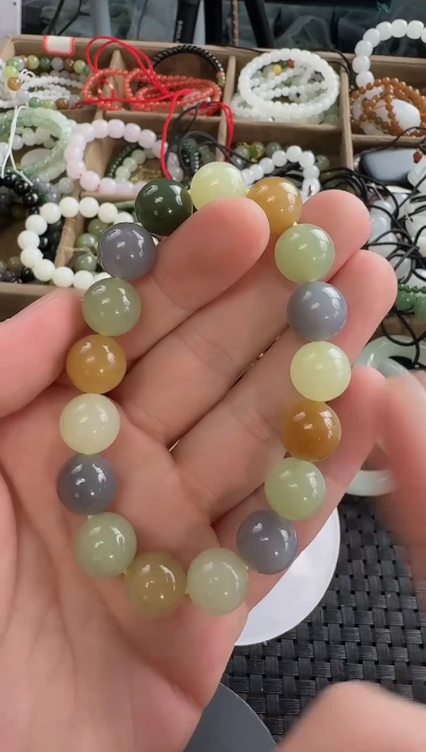 和田玉未镶嵌颈饰12多宝