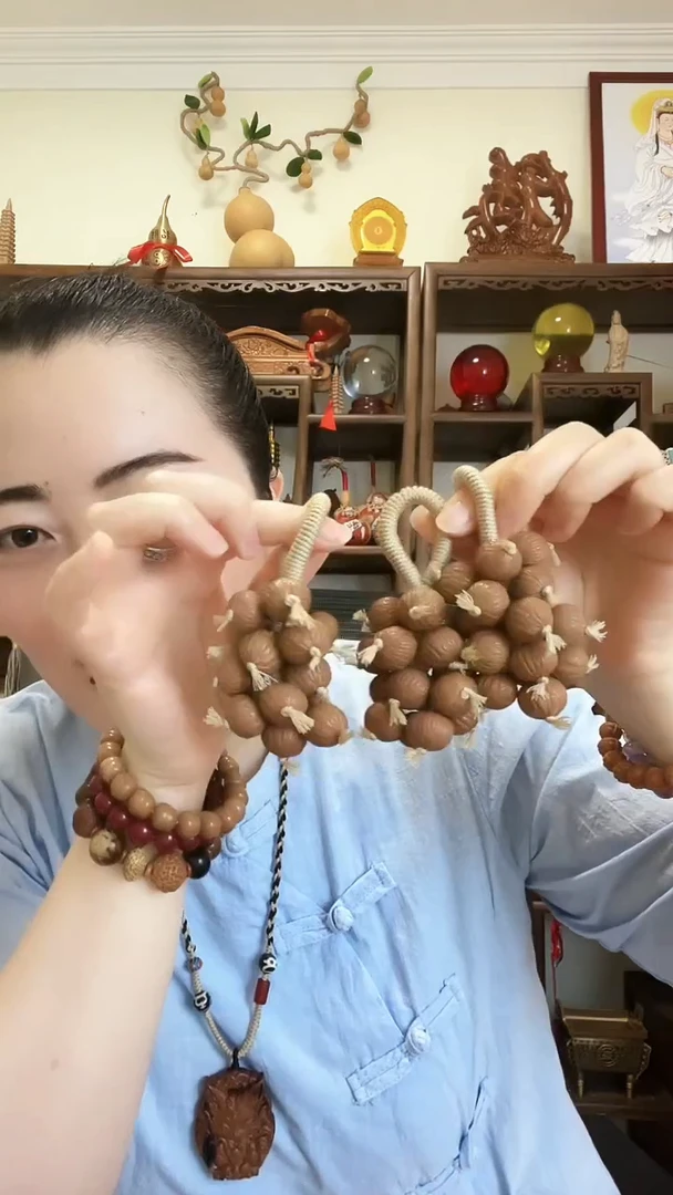 猴头核桃葡萄串一串