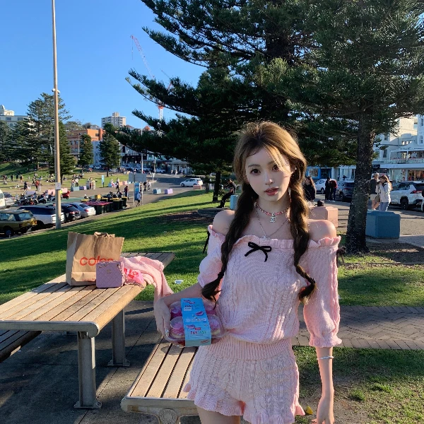 纯欲甜辣风性感修身一字肩针织上衣高腰显瘦短裤子两件套装女秋季