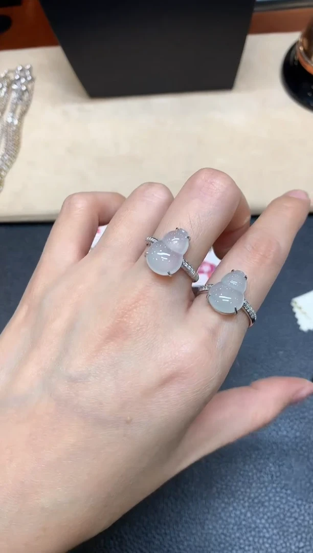 【闪购商品】翡翠戒指18K金镶嵌【无鉴赏期多样性发其一