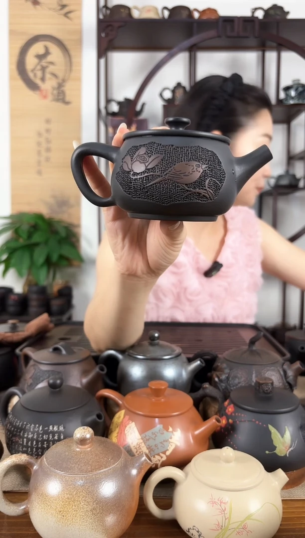 云南建水紫陶茶壶200CC左右