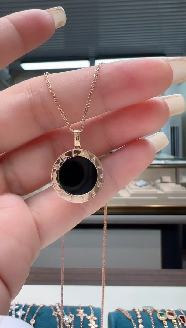 【闪购商品】玛瑙/玉髓吊坠(不含链)18K金镶嵌双面黑红圆饼吊坠