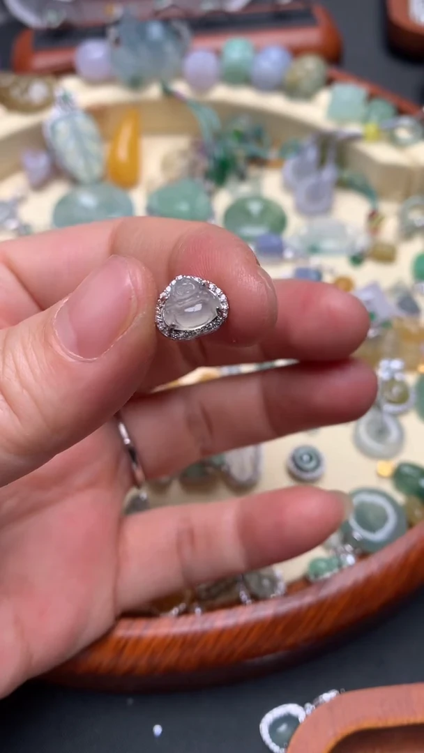 【闪购商品】翡翠颈饰银S925镶嵌翡翠镶嵌佛公