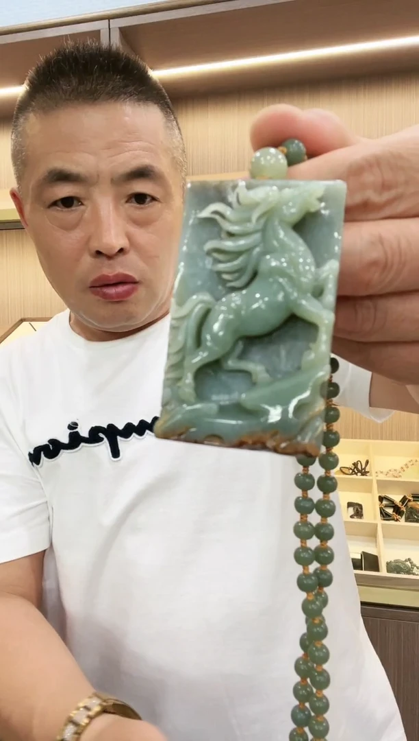 和田玉未镶嵌挂件马