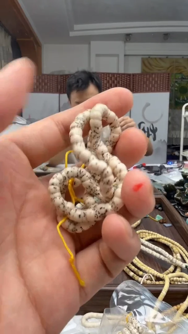 手串星月菩提骨瓷白大肠卡6高货
