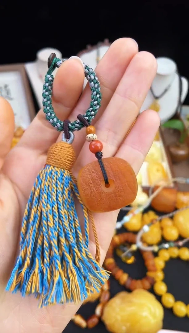 未镶嵌琥珀珠宝奇石柒月