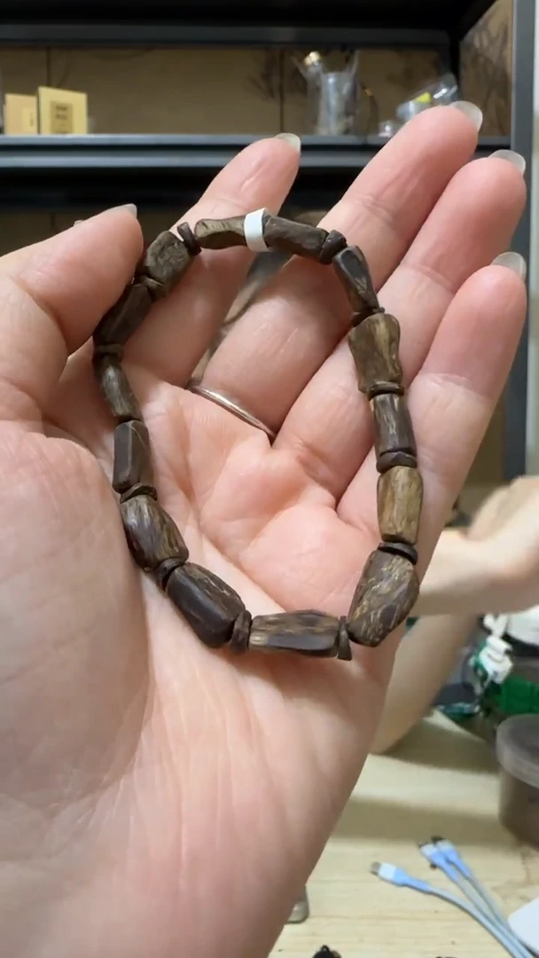 【闪购商品】沉香手串18号达拉干沉水野料手串4克+