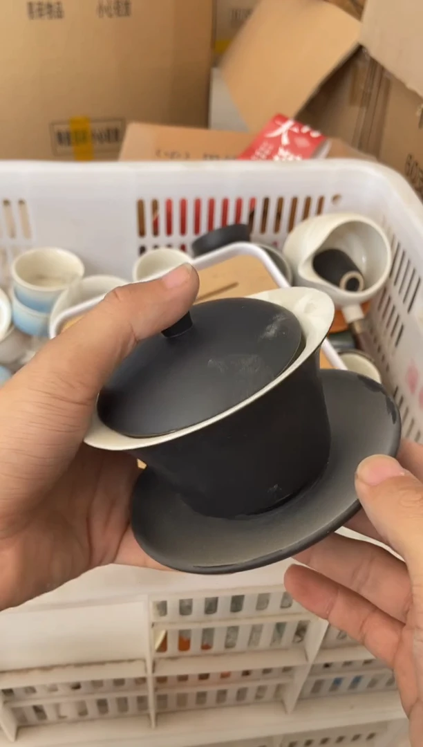 无运费险有瑕疵的摄影的产品有使用过的痕迹有点脏介意勿拍