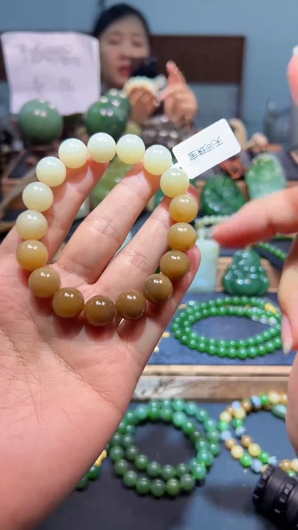 未镶嵌手串和田玉1