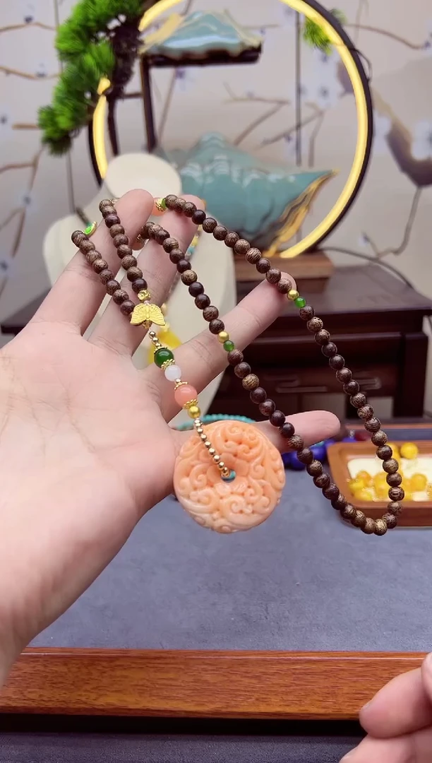 【闪购商品】和田玉（糖玉）颈饰14K金镶嵌x312`````