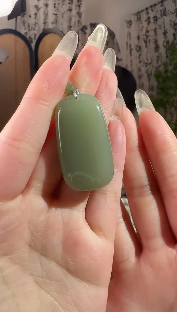 颈饰未镶嵌和田玉无事牌