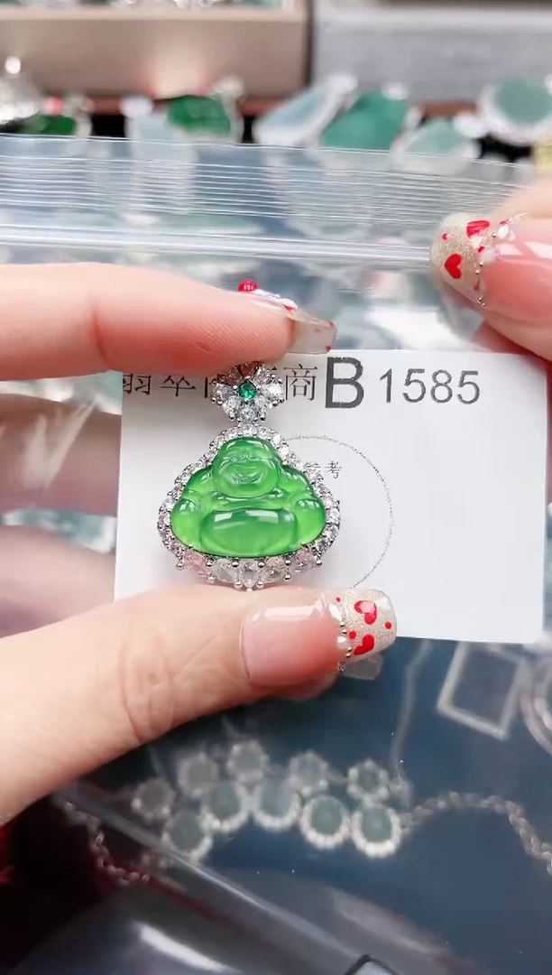 【闪购商品】翡翠颈饰未镶嵌1585赠皮绳