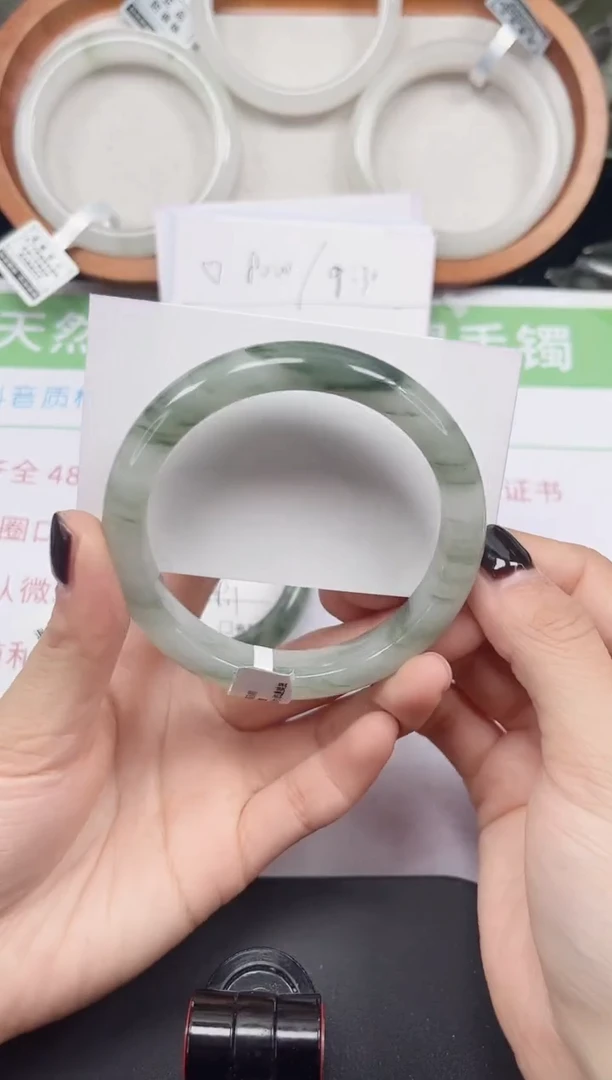 未镶嵌手镯石英质玉134-57/58