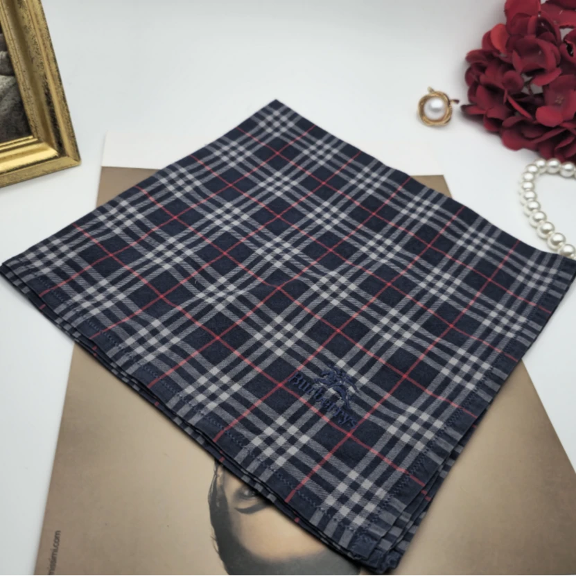 99新 BURBERRY/博柏利 海囤/巴宝莉/丝巾/yy06394