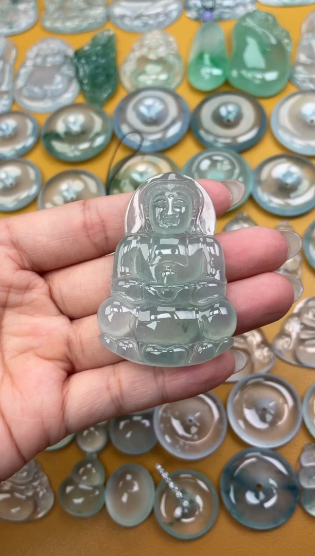 吊坠(不含链)未镶嵌翡翠11 观音 55 37.6 6.6